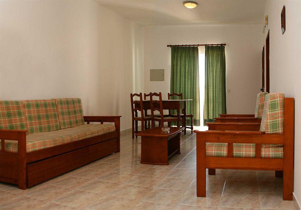 Kings Apartments Куартейра Екстериор снимка